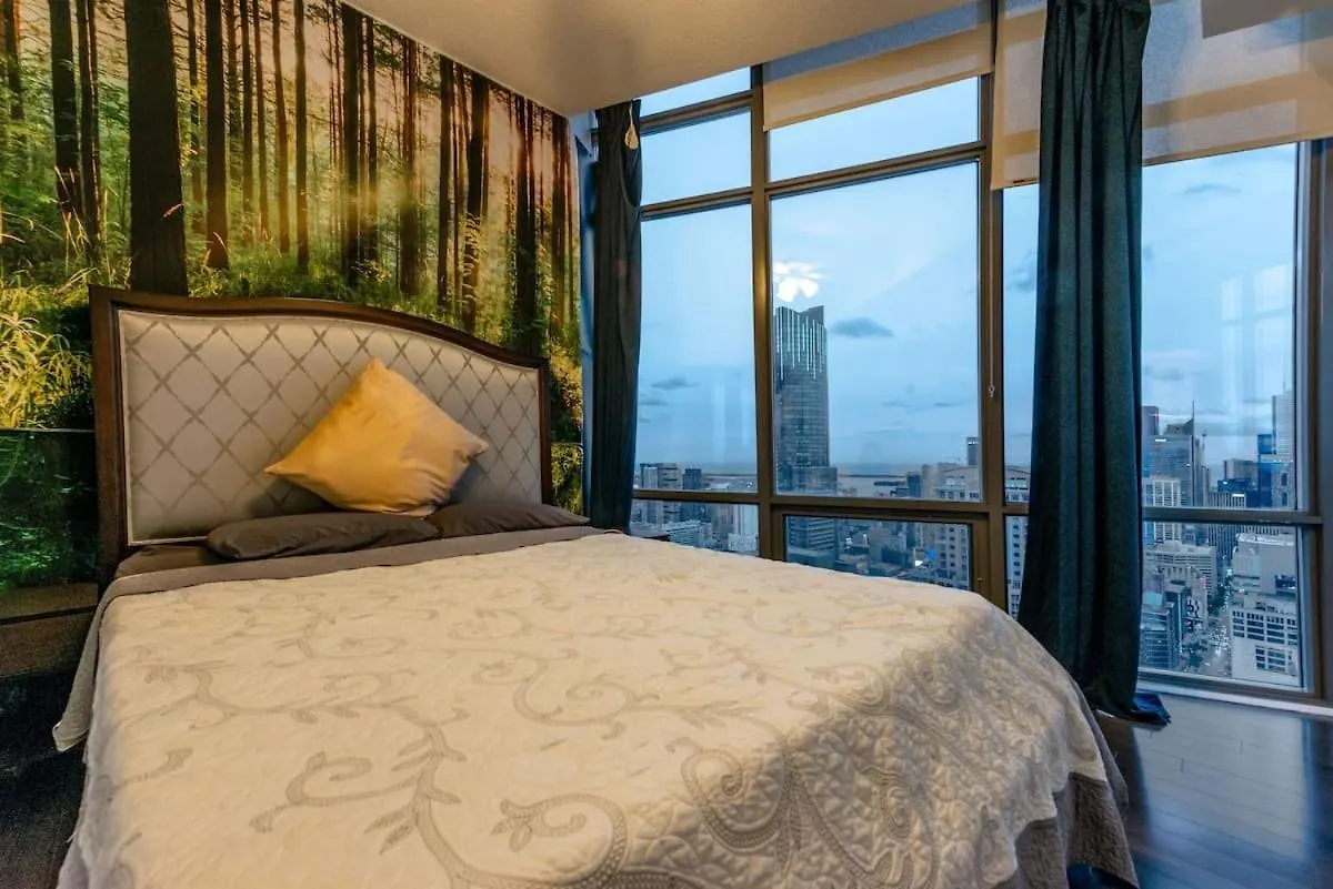 Great View High Rise In Central Toronto Homestay