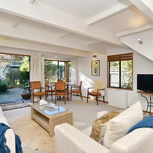  Holiday home Bristol St - Homes New Zealand