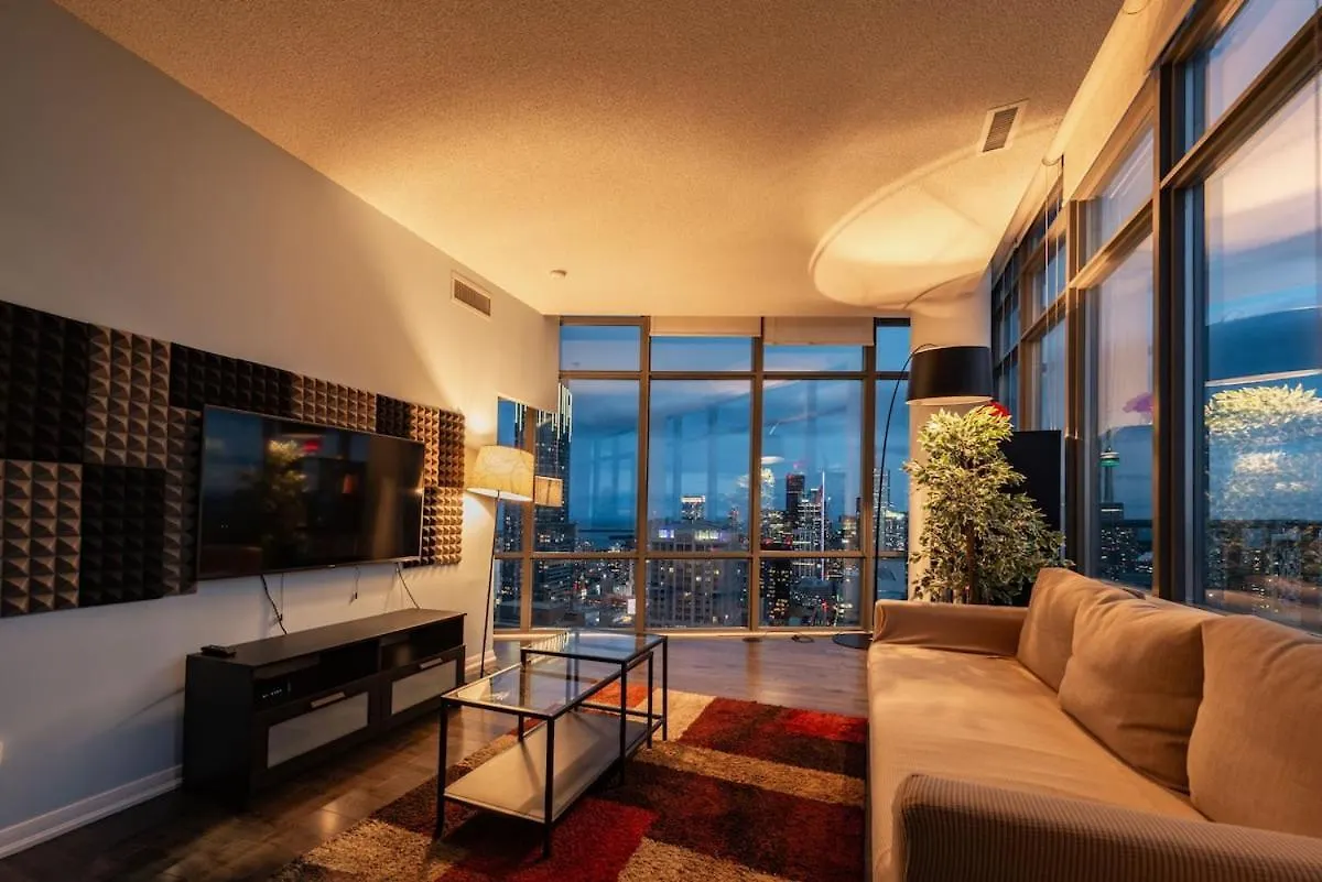 Great View High Rise In Central Toronto 0*,